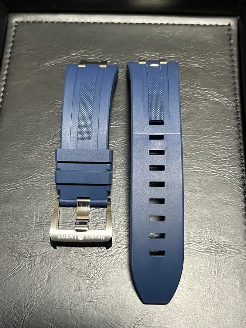 モーリスラクロア　アイコン　42㎜　ラバーベルト　純正　ブルー　尾錠付き