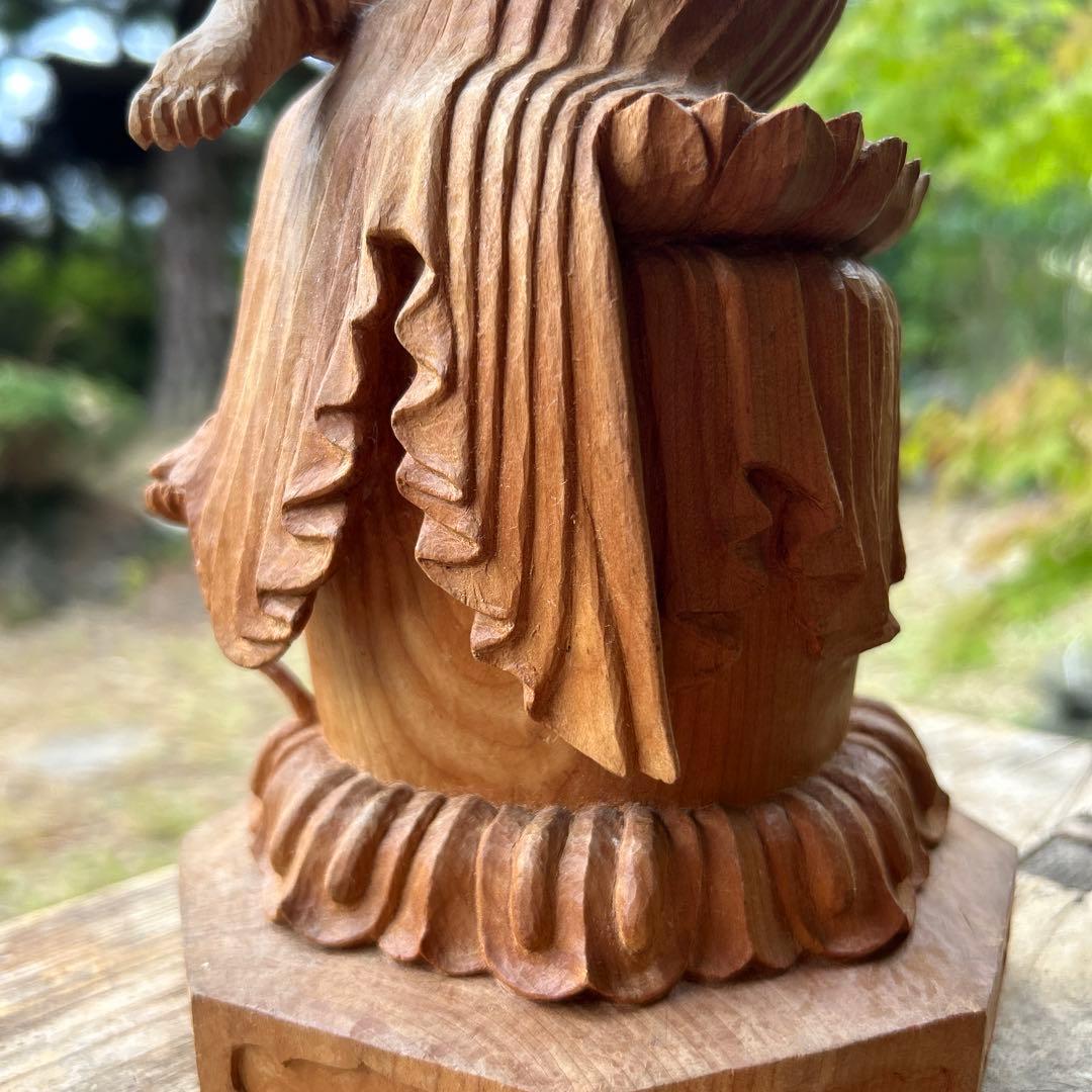 弥勒菩薩 木製 木彫り アンティーク 置物 仏教美術 阿弥陀如来
