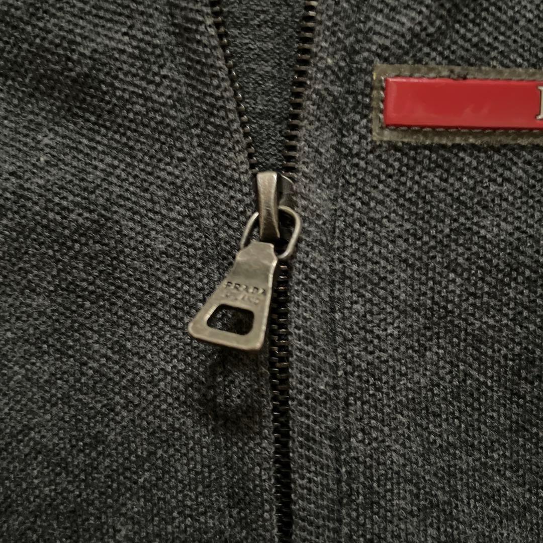 PRADA ダークグレー長袖ジップアップポロシャツ