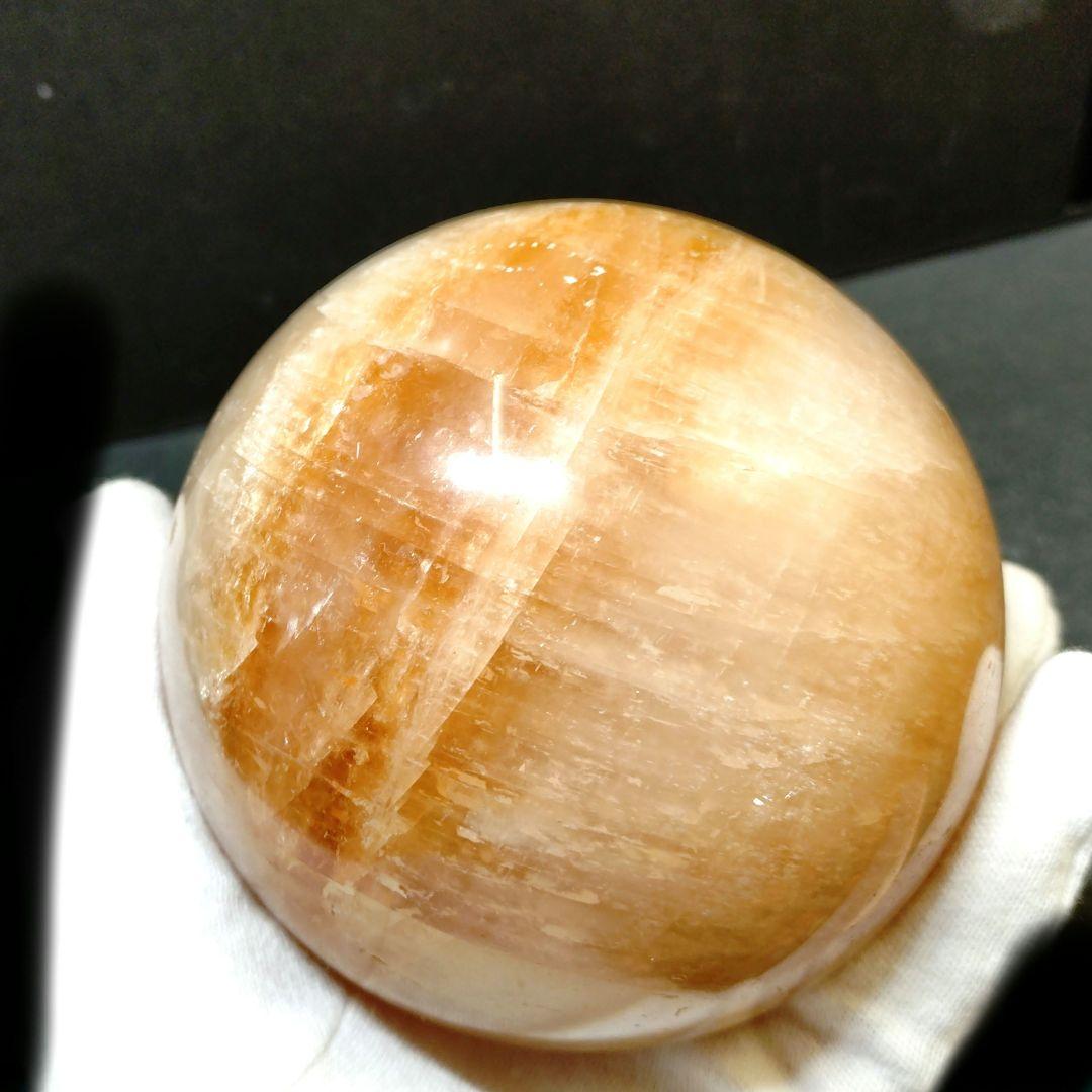 ハニーカルサイト　丸玉　スフィア　約1.4Kg　木製台座付き　③