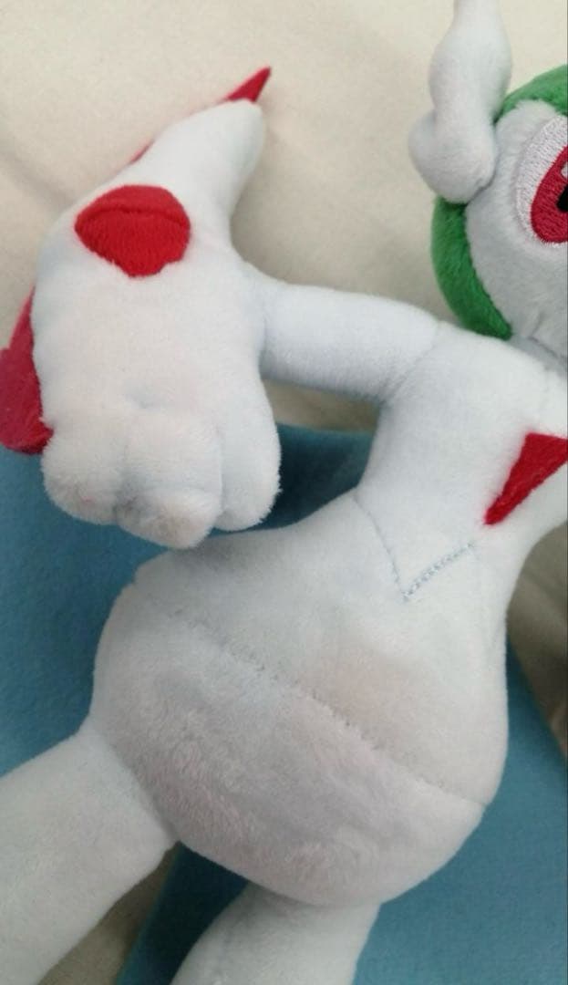 ポケモン　メガエルレイド　ぬいぐるみ