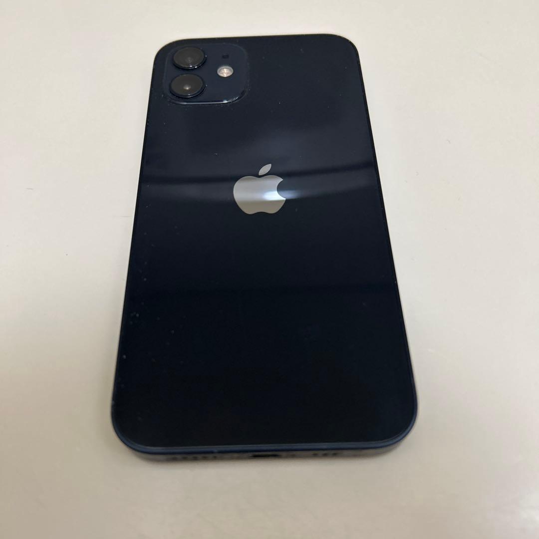 Apple iPhone 12 ブラック 6.1インチ 本体　64GB