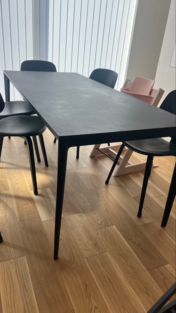 【すぅまま】BoConcept ダイニングテーブル 180cm 黒 椅子無