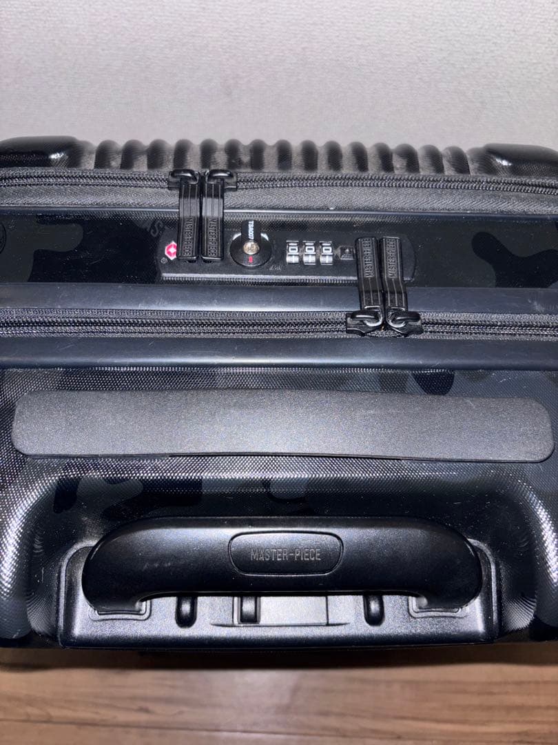 【希少】マスターピース キャリーケース 迷彩 ストッパー付 機内持込可 美品
