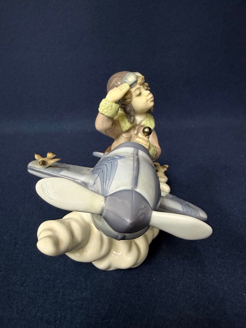 LLADRO リヤドロ 小さなパイロット 5697 フィギュリン