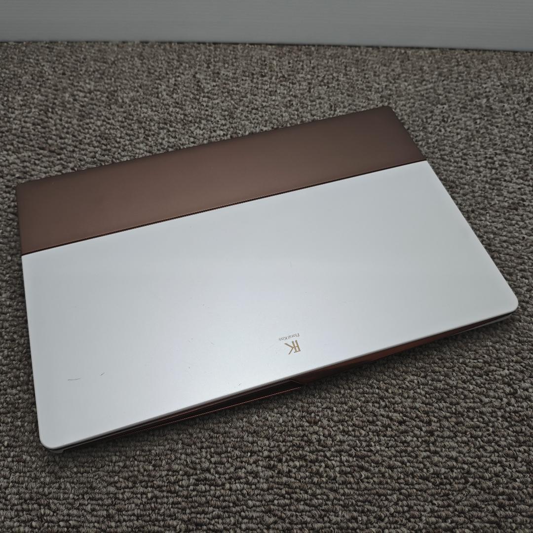 大人カワイイWindows11✨SSDフルHDタッチパネル 富士通ノートパソコン