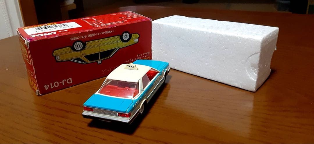 トミカダンディ　日産　グロリア　タクシー DJ-014 1/43