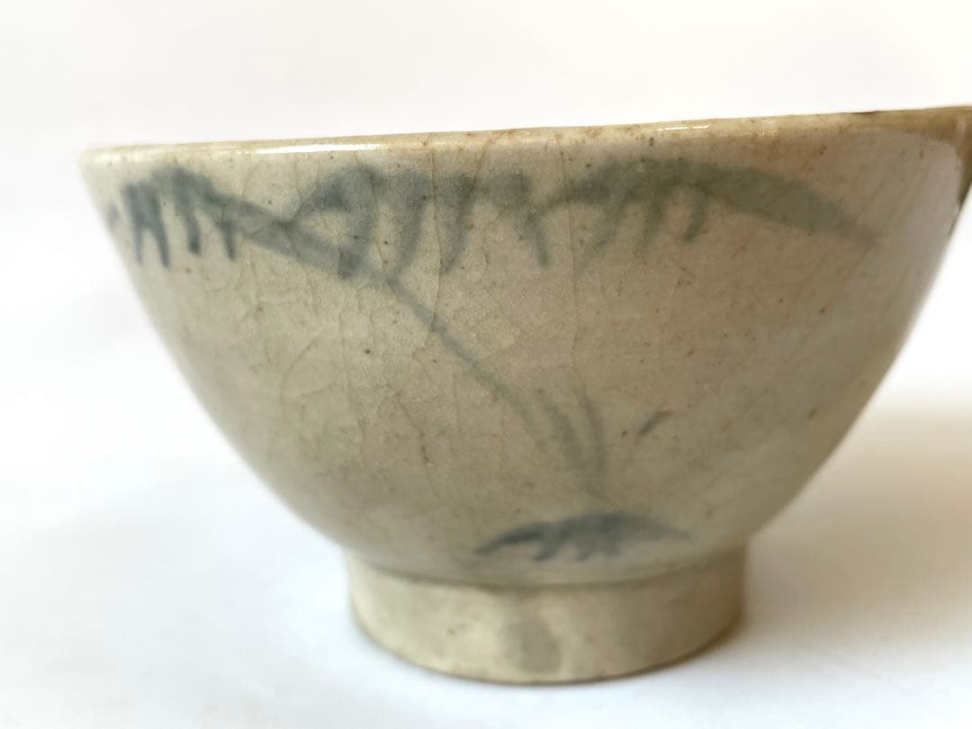 骨董　アンティーク　染付　瀬戸　瀬戸染付　陶胎染付　笹文様　飯茶碗　太白手