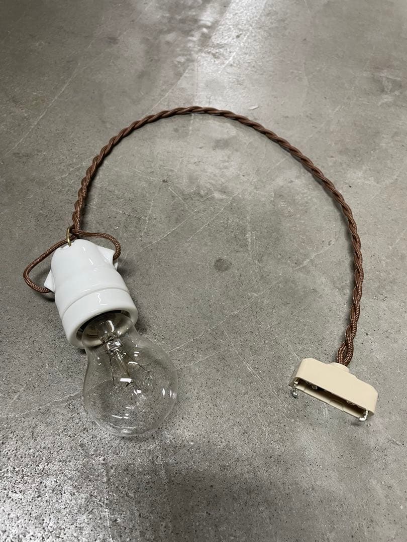 リーフ様　E26 陶器ソケットx2 ペンダントランプ　アンティーク