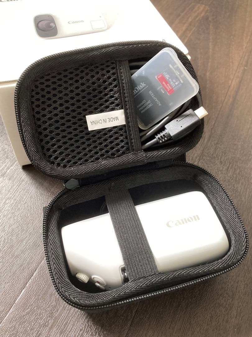 PowerShot ZOOM ホワイト＋収納ケース＋MicroSDカード＋おまけ