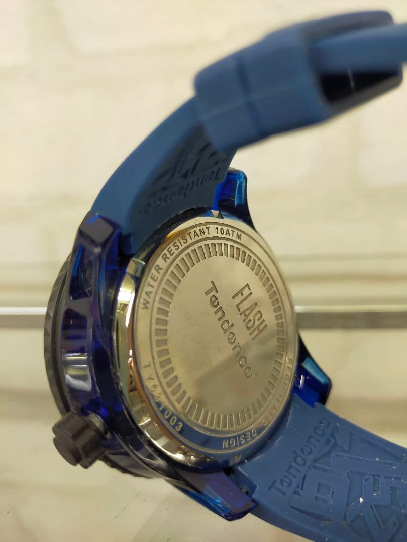 腕時計メンズ電池交換済みテンデンスTendenceフラッシュTY531003中古