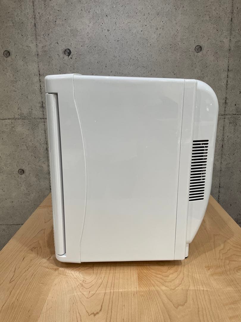 ベルソス 冷温庫 25L VS-404WH