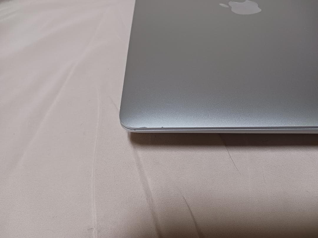 MacBook Air（Retina, 13-inch, 2020)　A2179