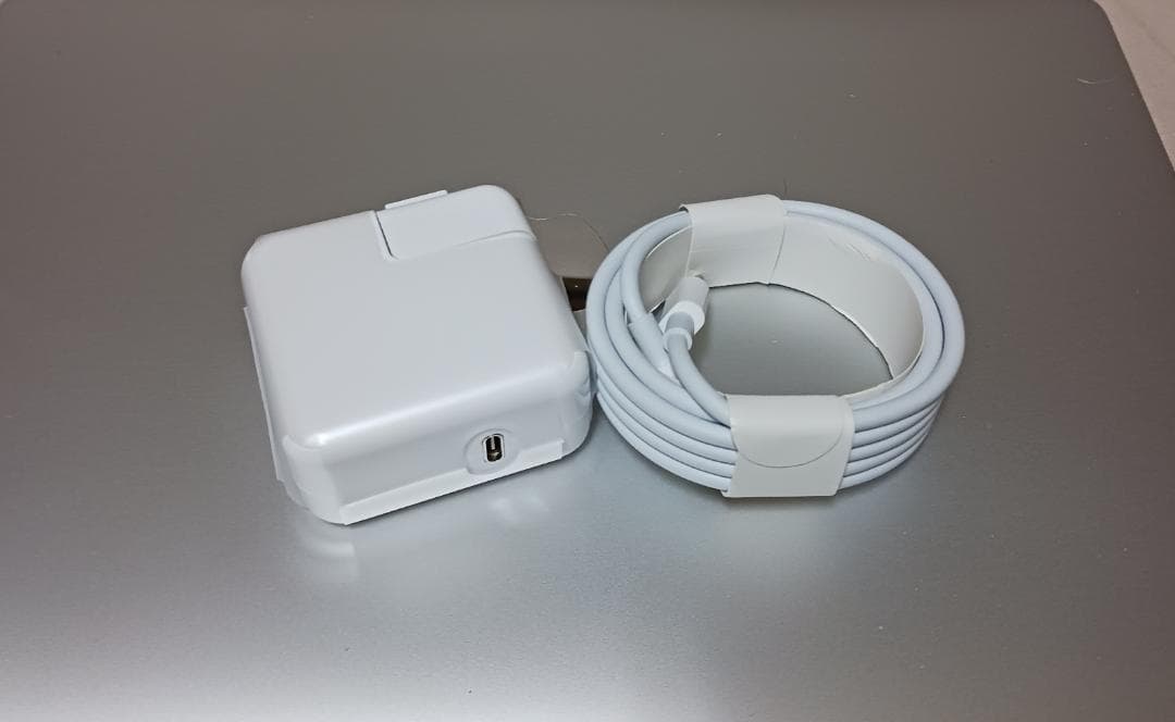 MacBook Air（Retina, 13-inch, 2020)　A2179