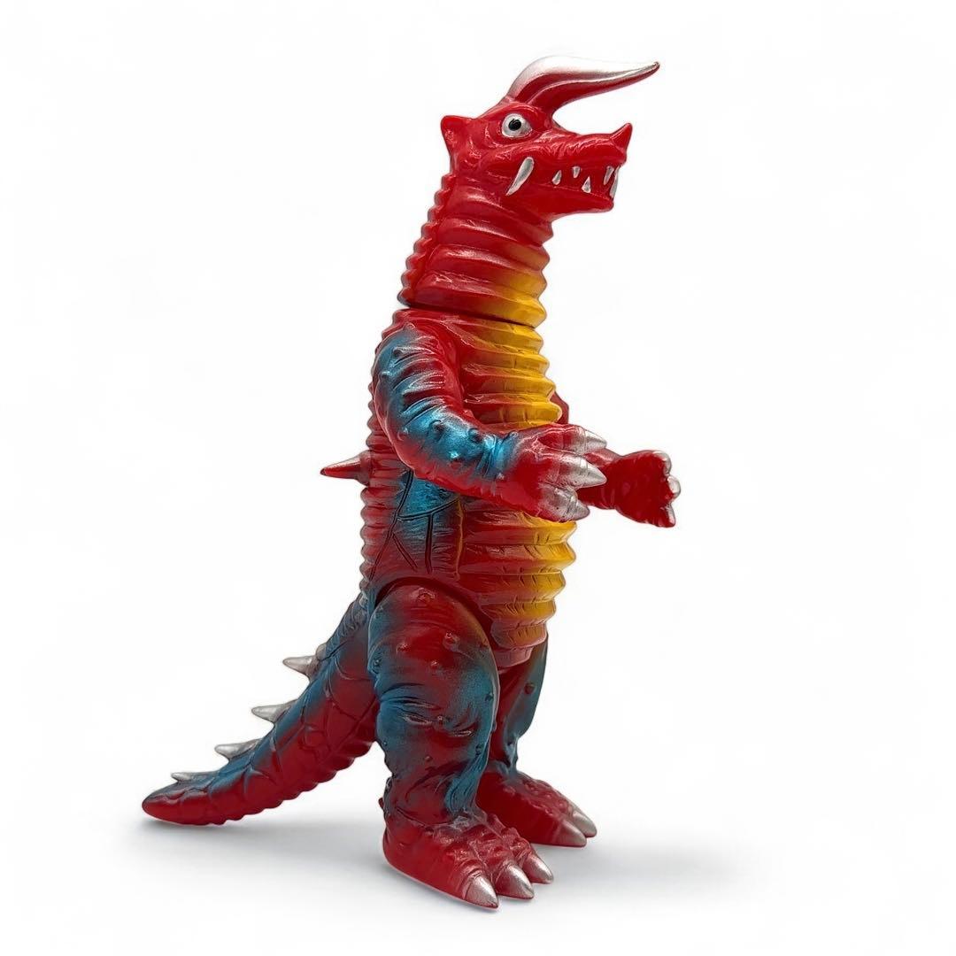 新品同様 ブルマァク ソフビ ブラックキング ウルトラマン 怪獣