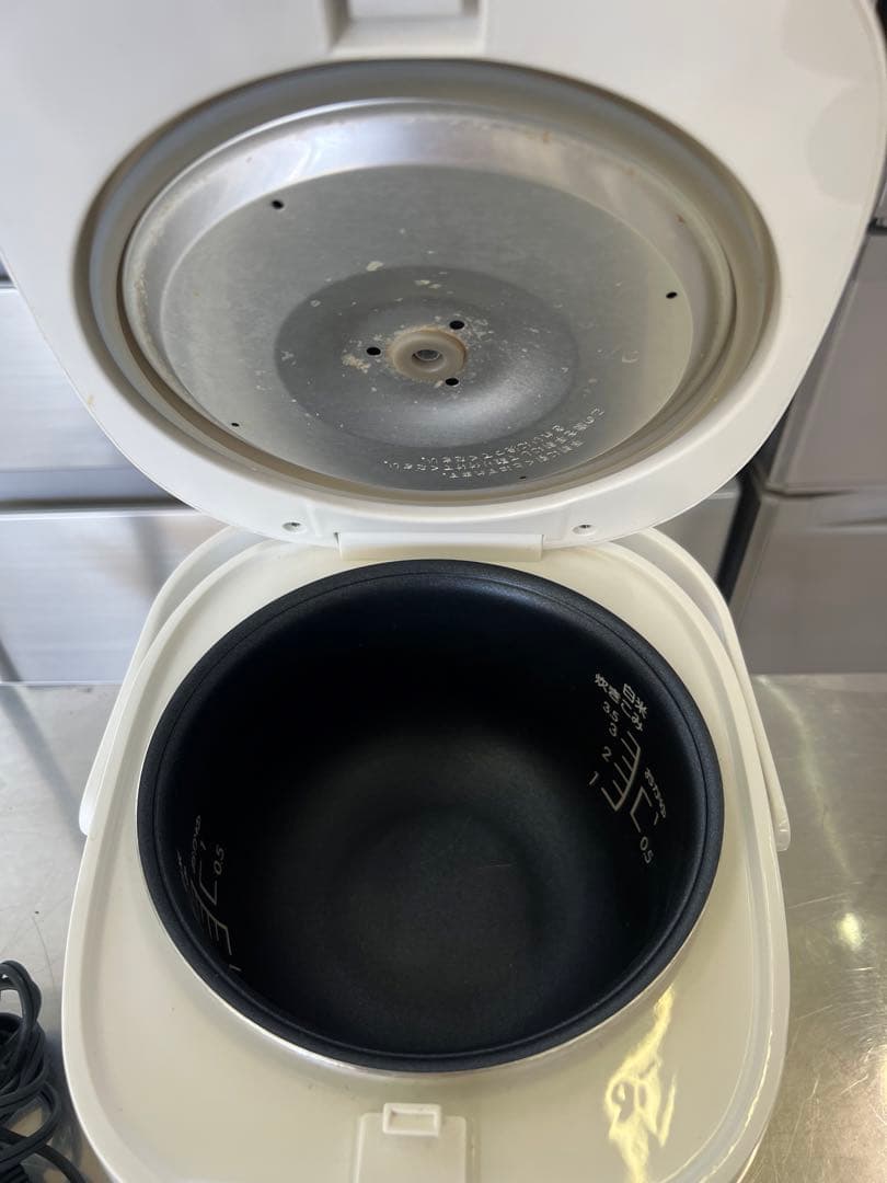 【高年式】2020年式 3.5合 0.65L コンフィー 炊飯器 MB-FD16