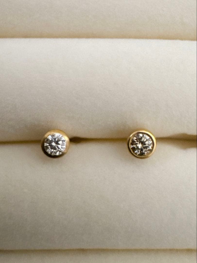 jasmin 一粒ダイヤモンドピアス　k10