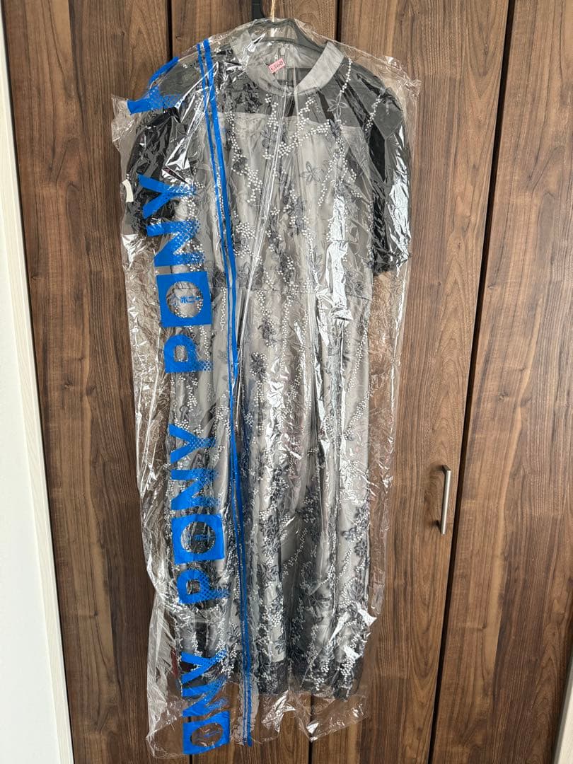 niana パフスリーブレース刺繍ドレス