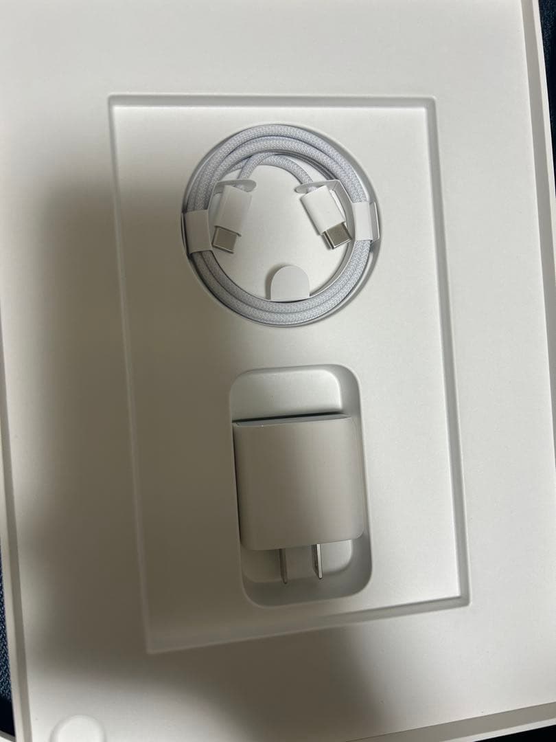 iPad air 本体 MUWE3J/A スマートキーボードフォリオ付き