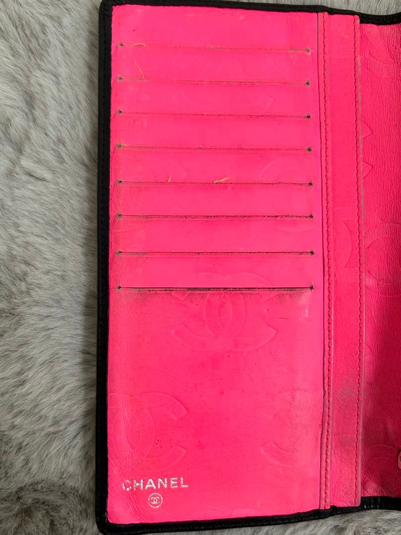 CHANEL キルティング 二つ折り財布 ブラック