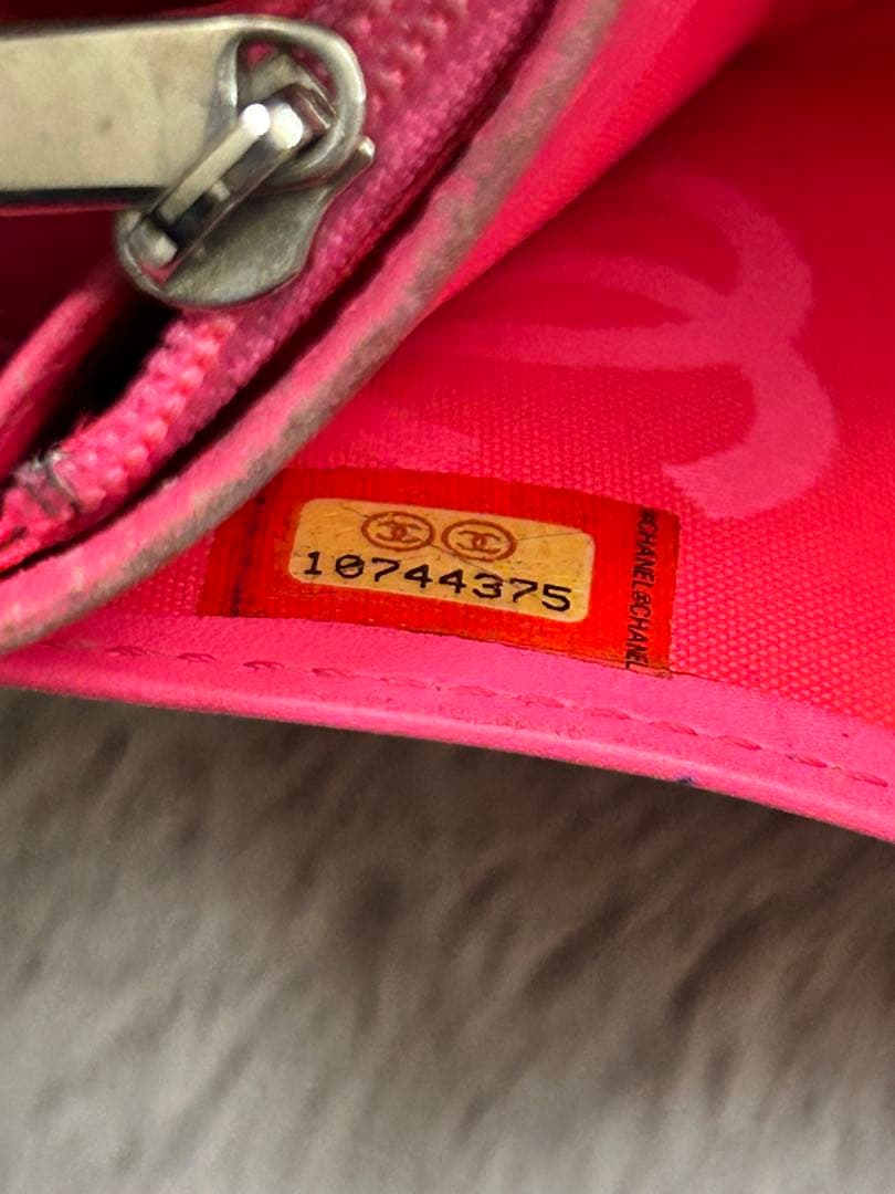 CHANEL キルティング 二つ折り財布 ブラック