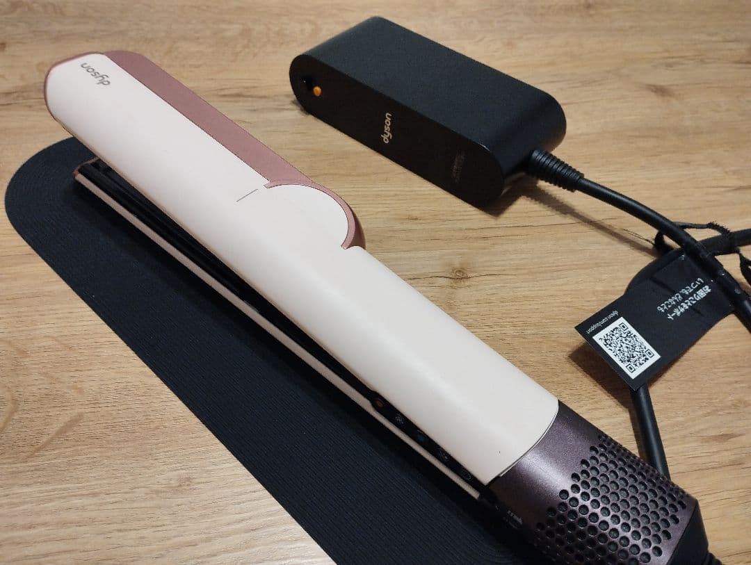 Dyson HT01 へアストレイトナー　さくらチェリー