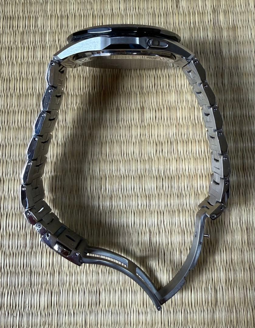 OCW-S2400E-1AJF 新品バックル中留交換済 箱 取説 予備コマ付属