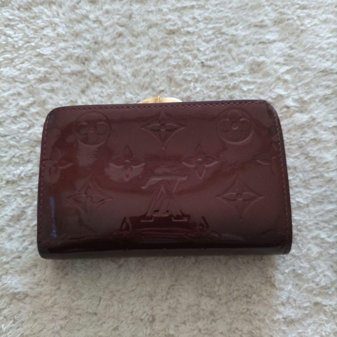 Louis Vuitton　ヴェルニ　ワインレッド　がま口