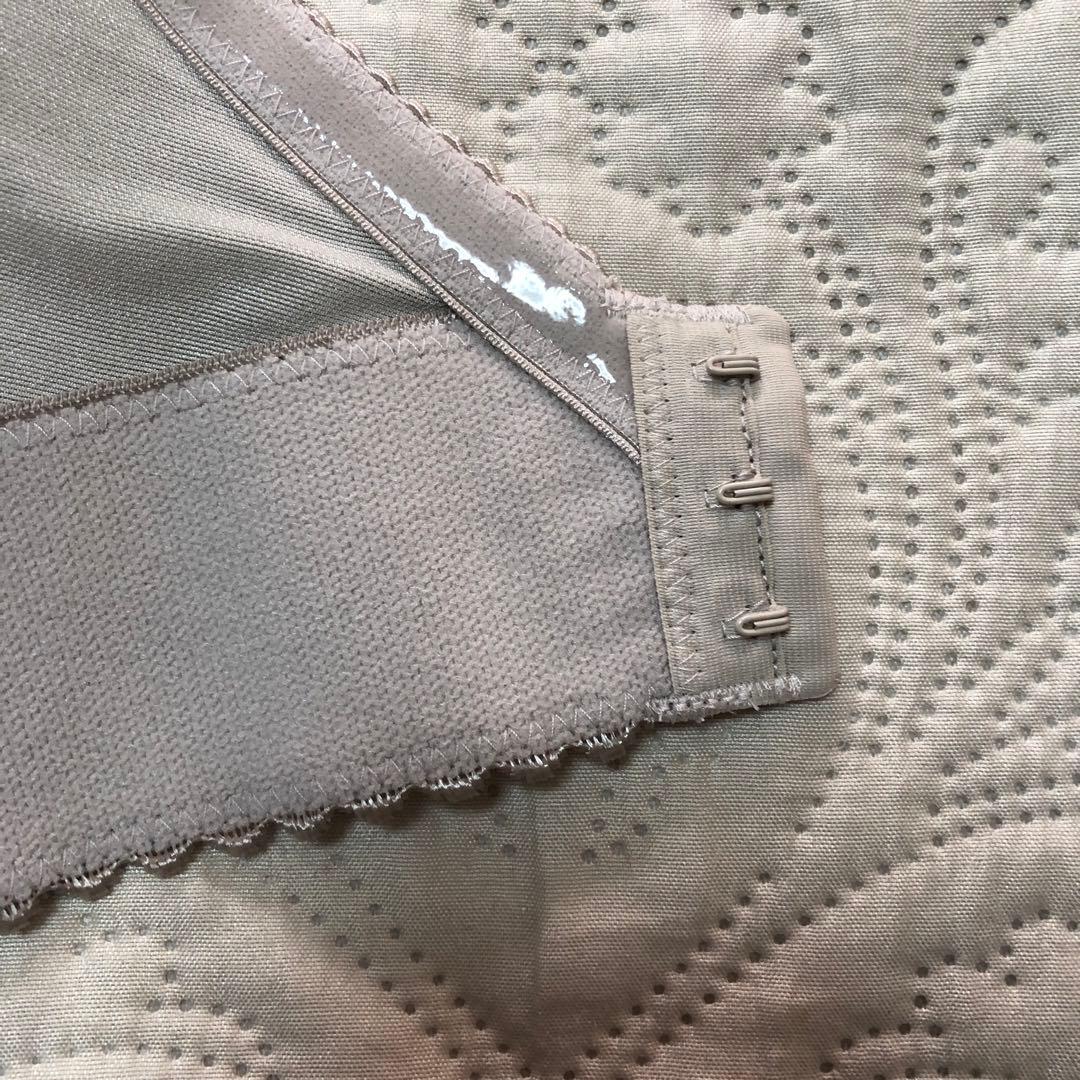 esum ビスチェブライダルインナーM