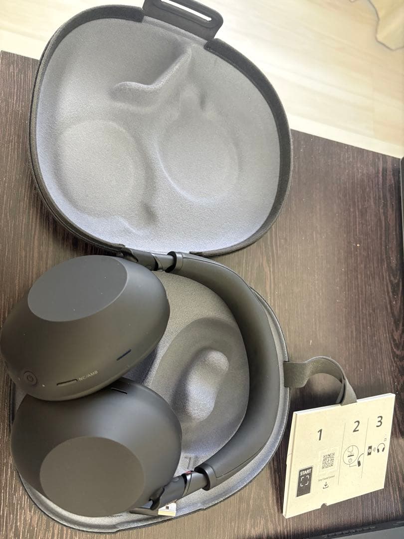 ソニーWH−1000XM6 ブラック ワイヤレスヘッドホン キャリングケース付き