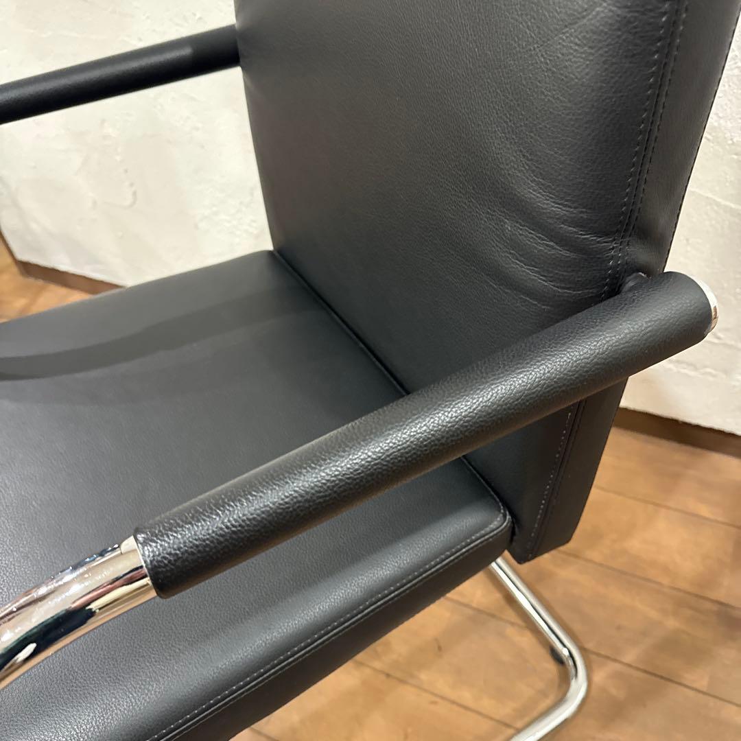 Vitra Visasoft カンチレバーチェア