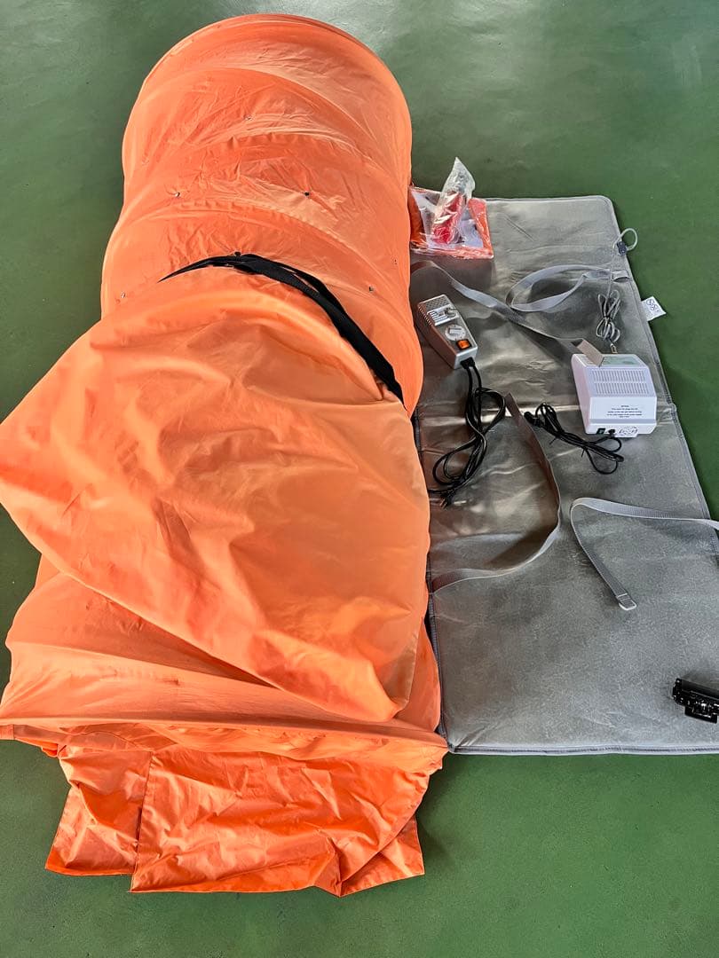 シフトレーディング　シェイプドーム　遠赤外線ダイエットサウナ