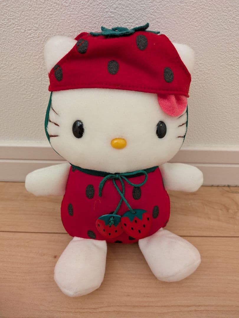 希少／いちご柄 ハローキティ／ ぬいぐるみ状態良