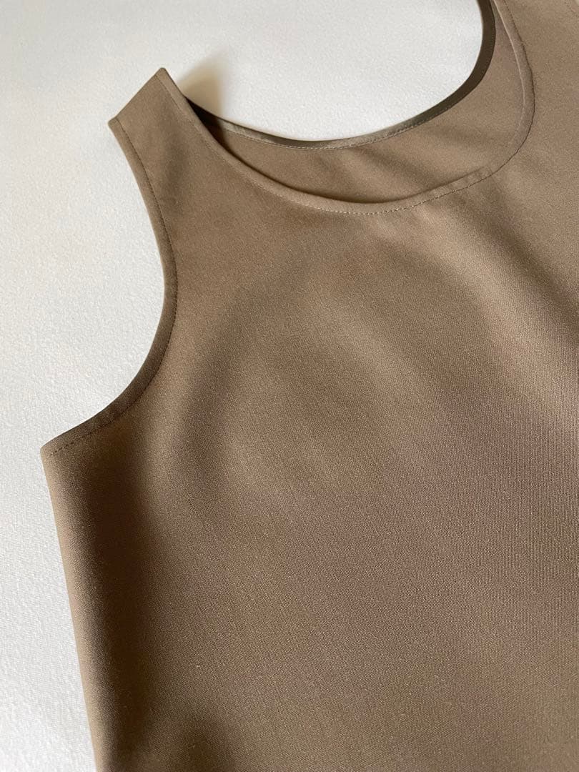 【新品未使用】井川遥　loin. ロワン タンクトップ