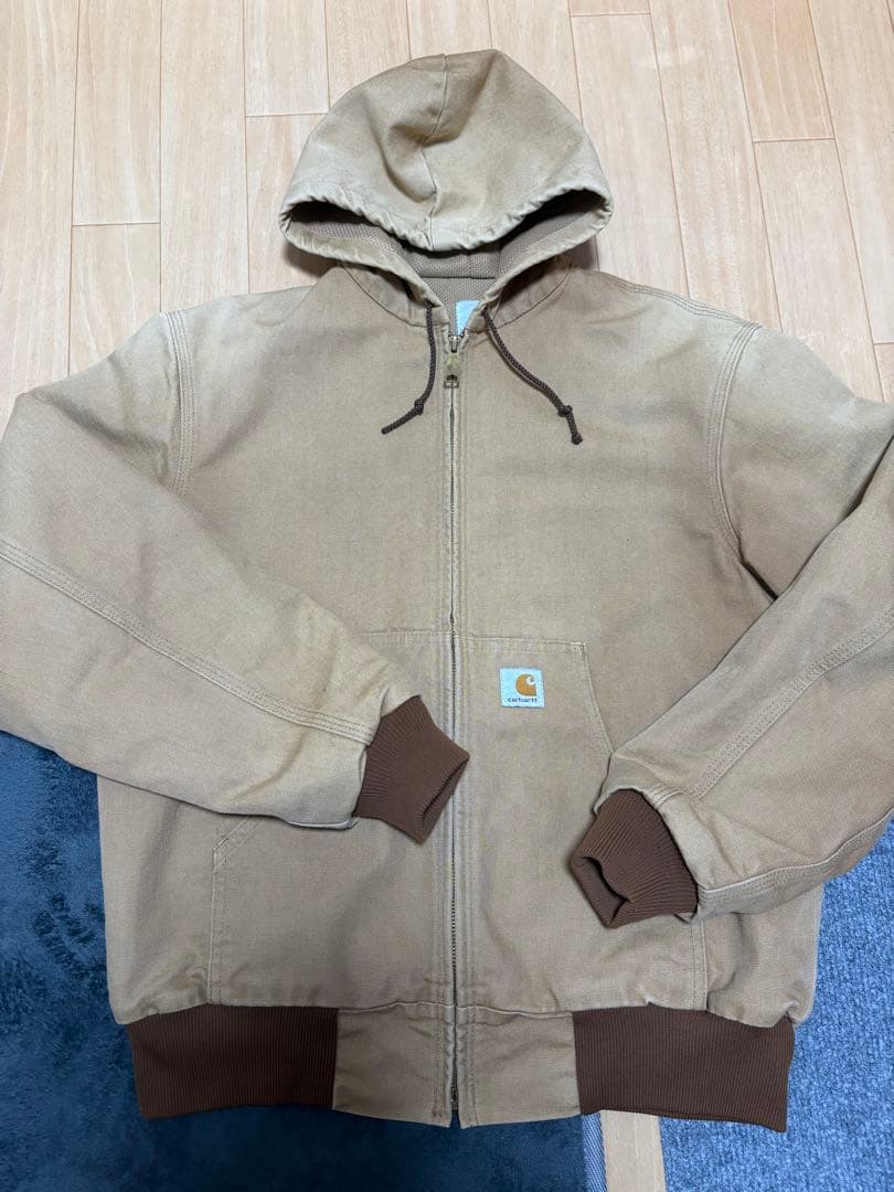 Carhartt アクティブジャケット　Sサイズ