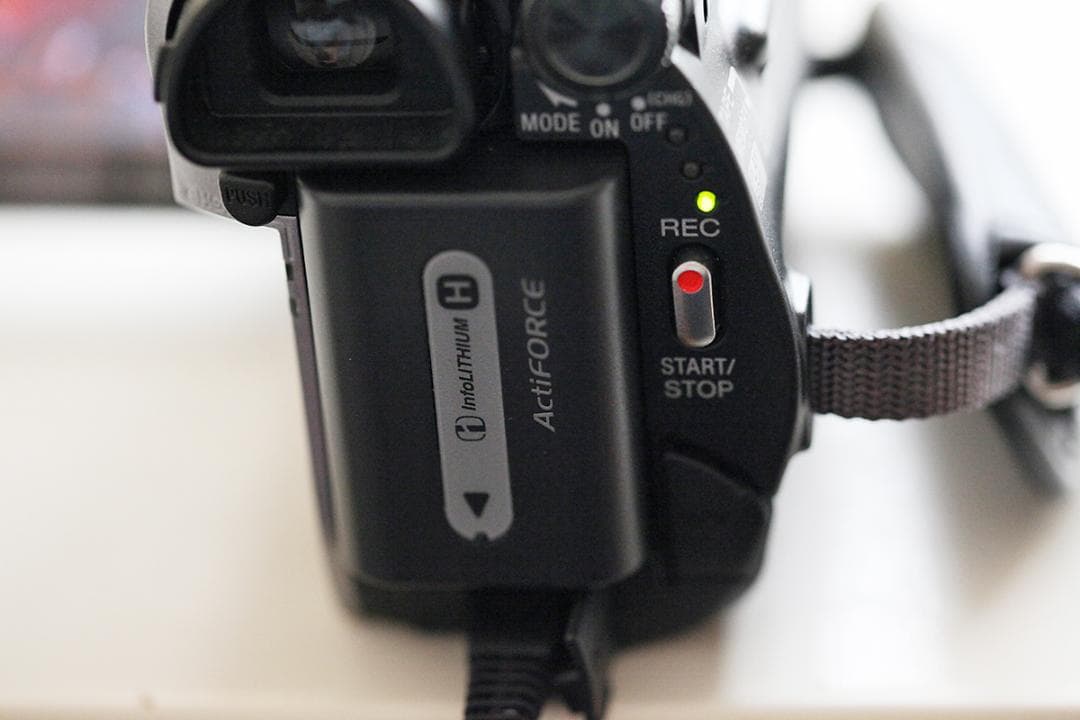 ＧＡＫＵ、Sony handycam DCR HC62 Q460