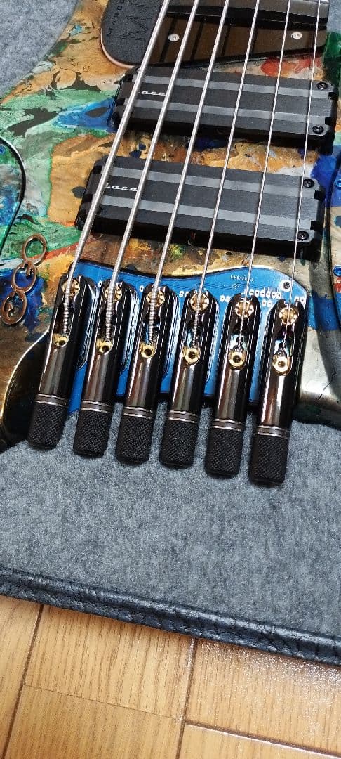 EGO Guitar EGO Bass Mine 6 (ヘッドレス 6弦ベース)