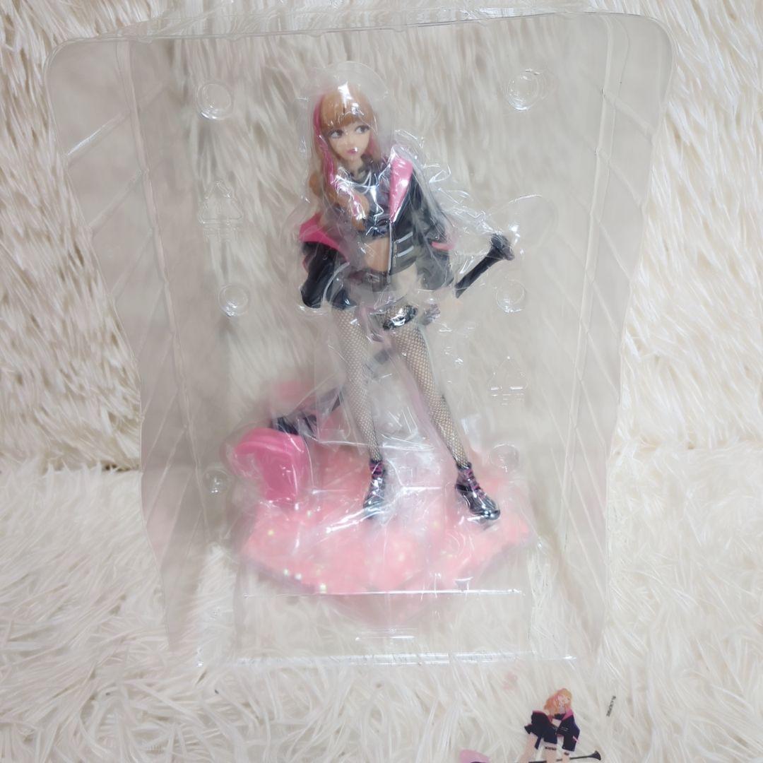 【希少】【新品】BLACKPINK コレクタブル　フィギュアセット　3体