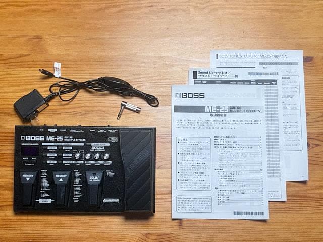 BOSS ギター用マルチ・エフェクター ME-25