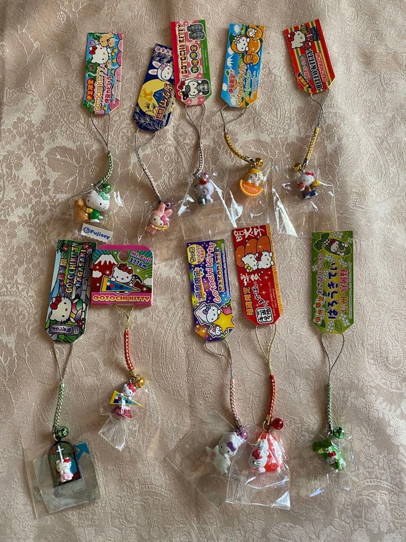 ご当地キティ その他 キティ根付け59点