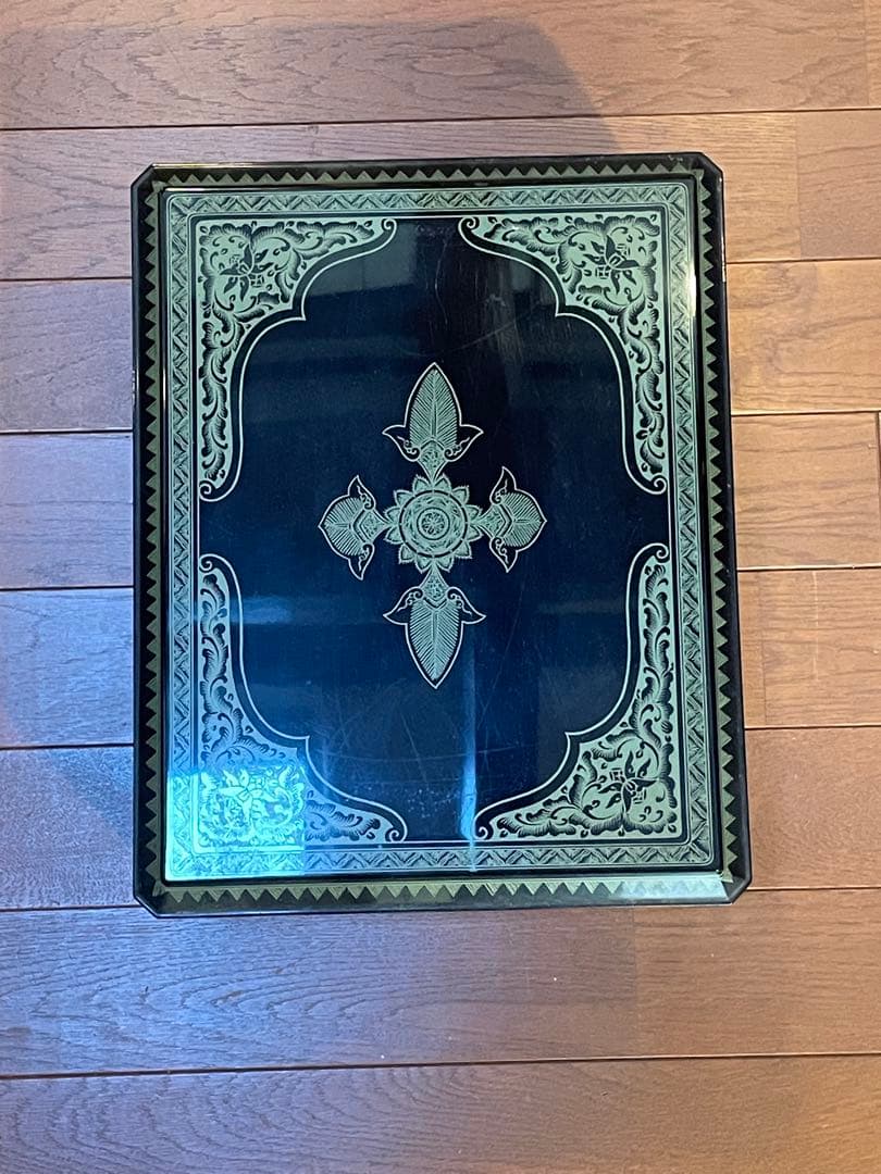 漆塗り　蒟醤の文箱