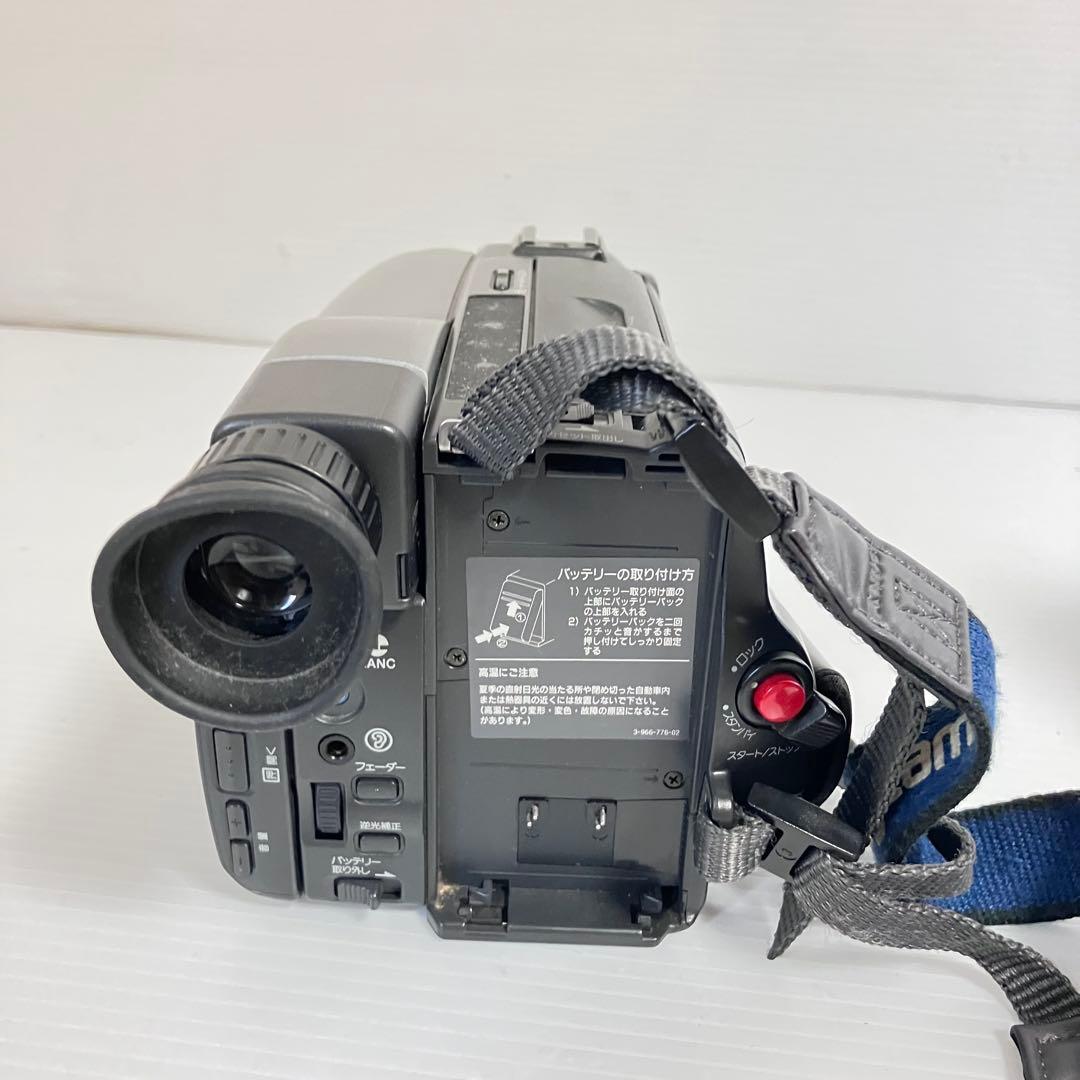 SONY Video8 ビデオカメラ　CCD-TRV20 ②