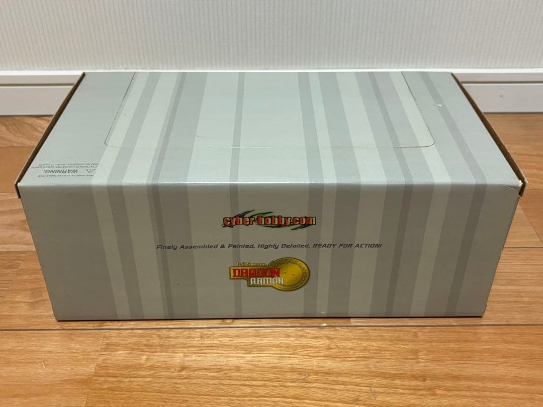 ドラゴン 1/35 ティーガーI 極初期型 第502重戦車大隊所属 100号車