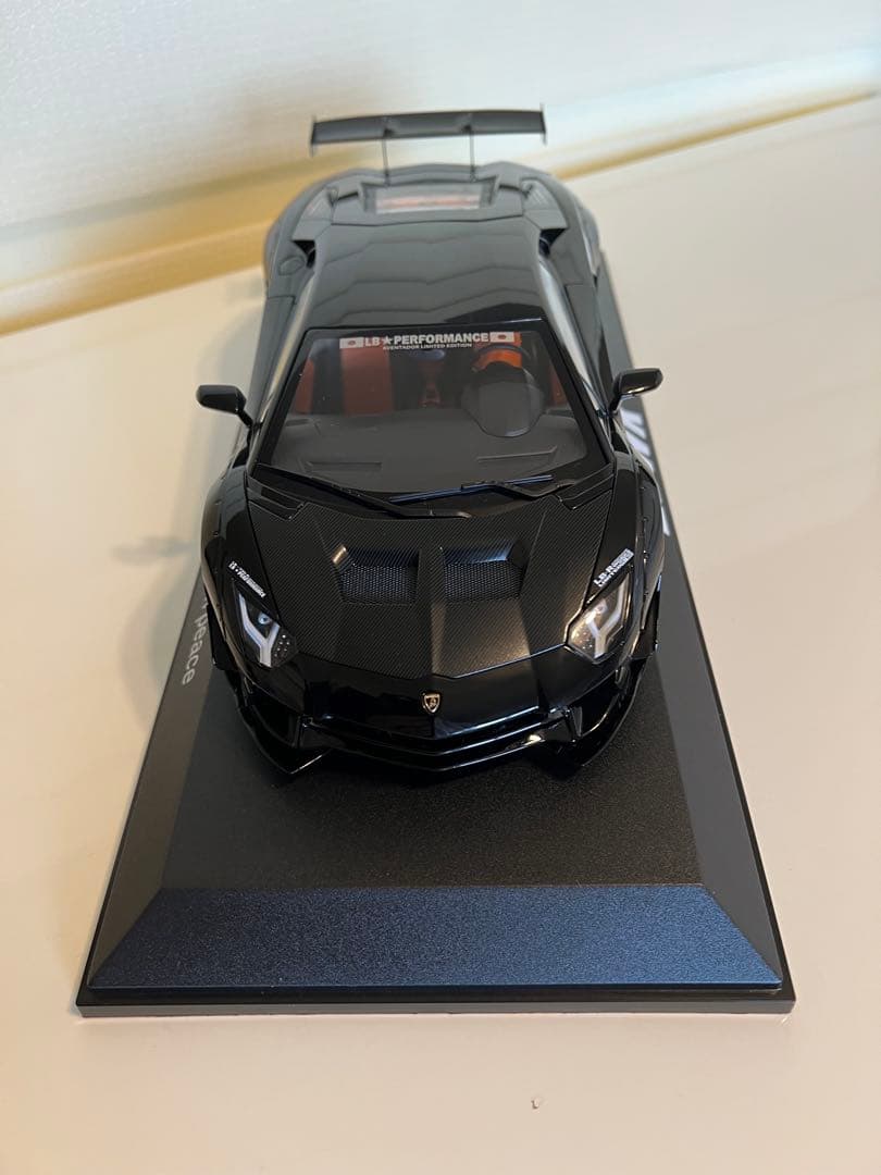 オートアート LBWK Lamborghini Aventador 1/18
