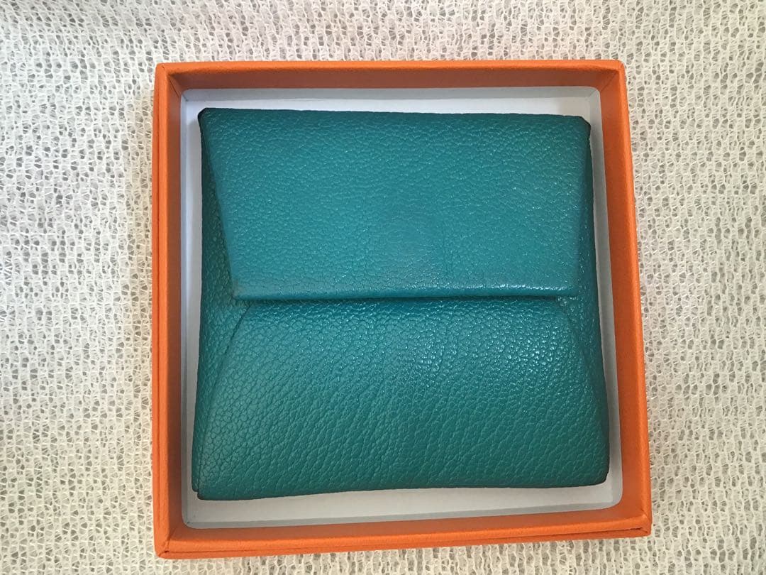 HERMES バスティア緑 レザー ケース小銭入れメンズも