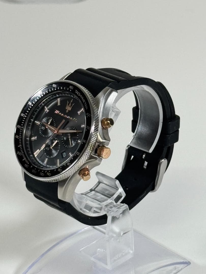 【美品】Maserati クロノグラフ 時計 ブラック ラバーベルト