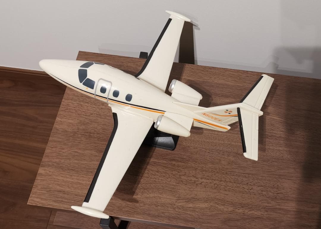 エクリプス500 (Elipse 500)VLJ 航空機模型 スケール 1/24