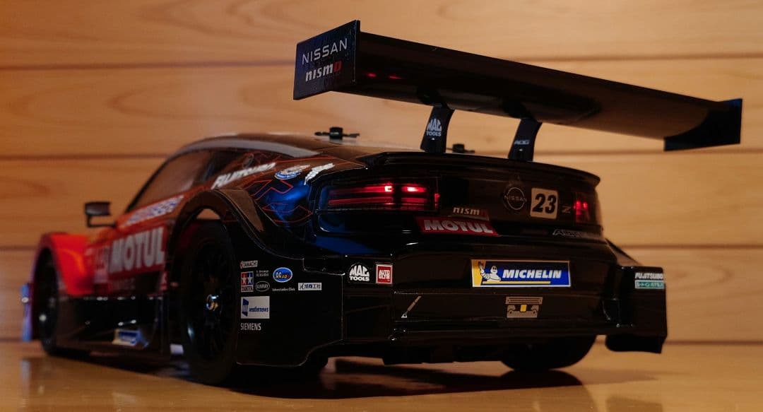 MOTUL AUTECH Z LEDライト付＆プロポバッテリー充電器完成品セット