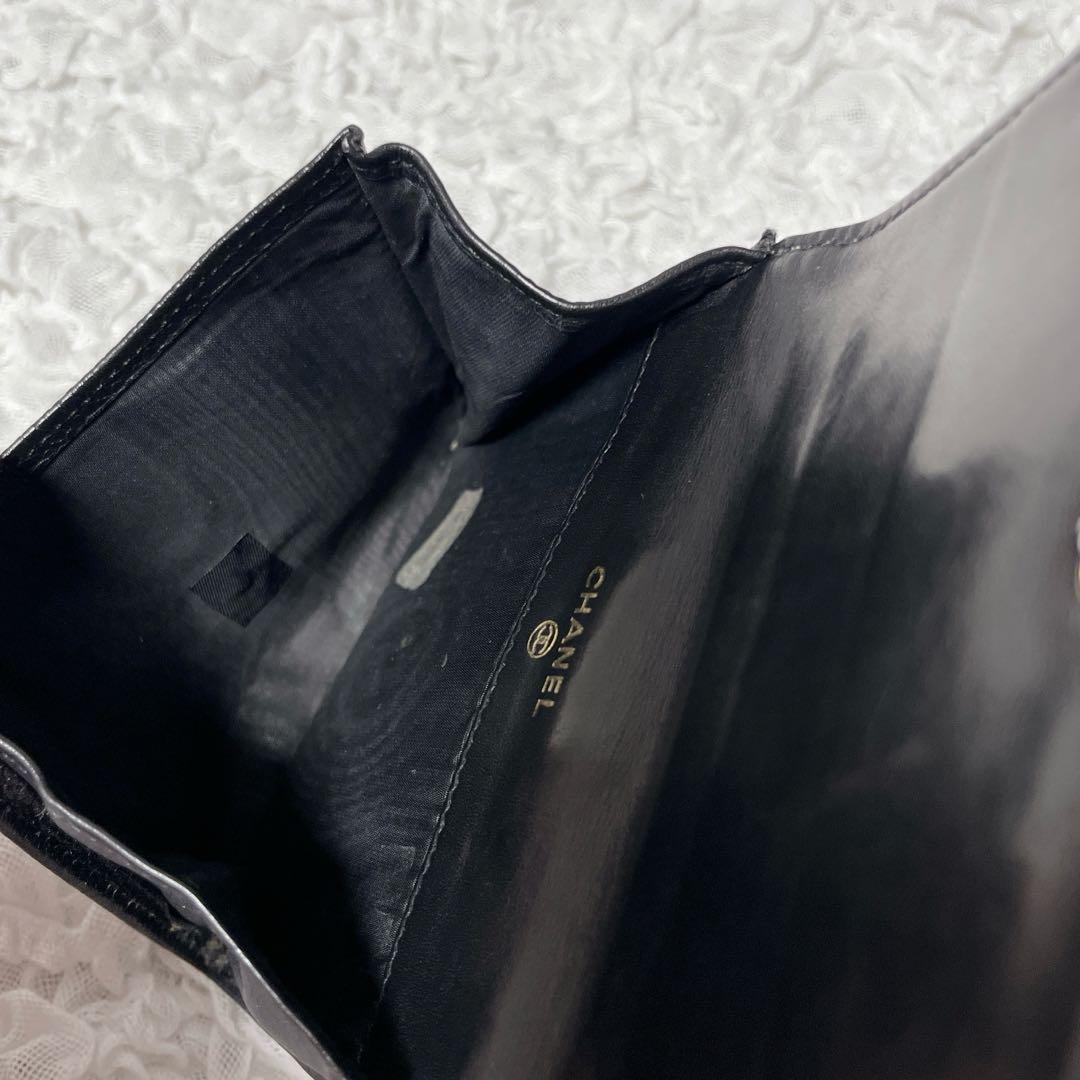 CHANEL ブラックレザー 二つ折り財布　ココマーク　キャビアスキン　本革