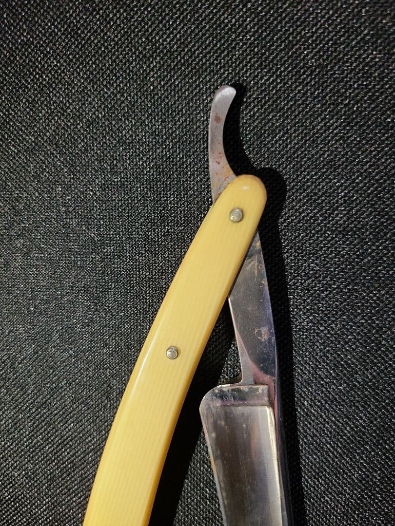 プロ理容師用剃刀　旧型　アンティーク